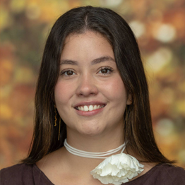 Ana Lucía González <br>(COM'25)