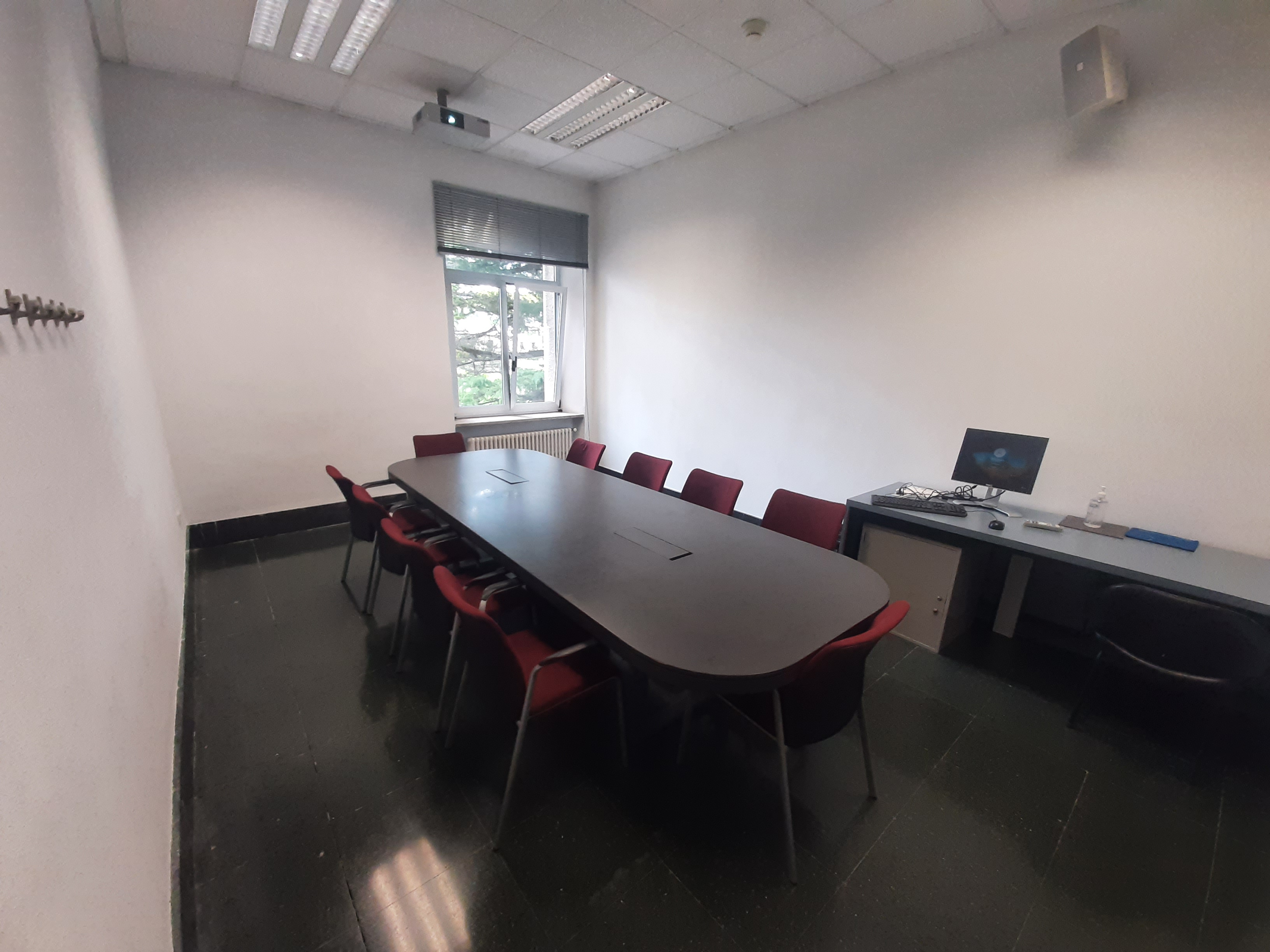 Edificio Central Sala de Reuniones 3