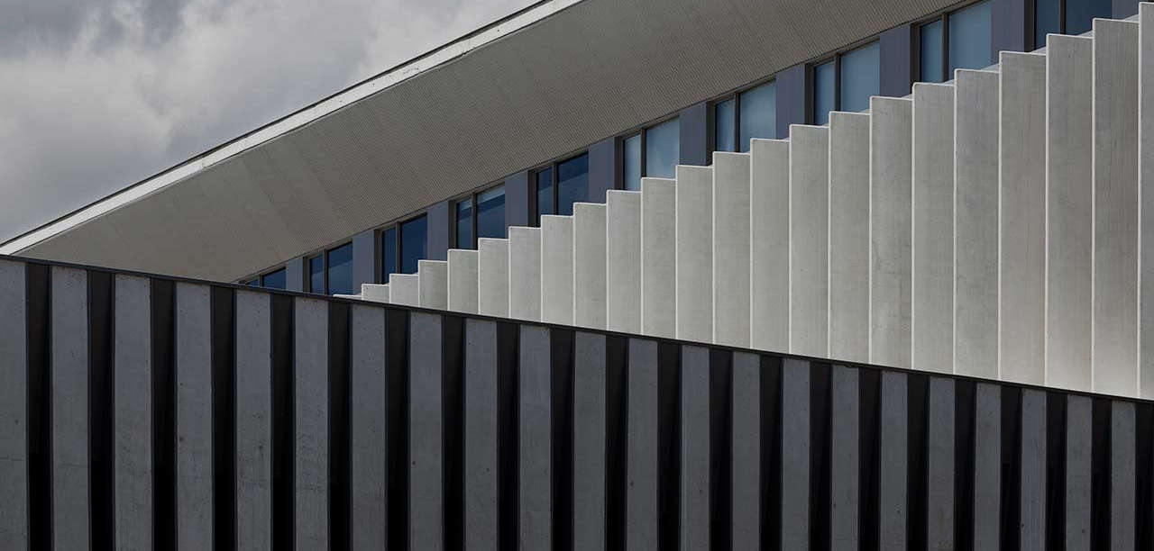 Programa de Doctorado en Economía y Empresa Programa de Doctorado en Economía y Empresa