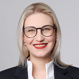 Schaefer, Viktoria