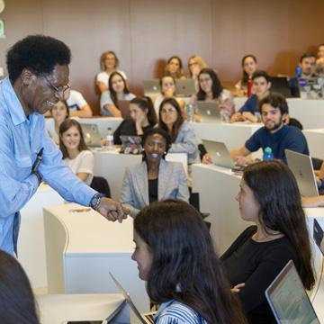 Doble grado en Relaciones Internacionales y Derecho