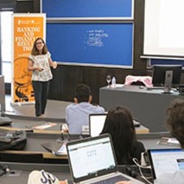 Máster Universitario en Banca y Regulación Financiera
