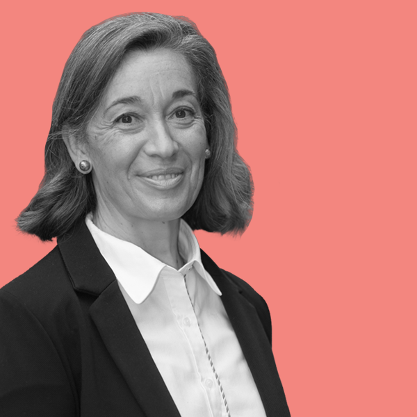 Julia pavón, decana de la Facultad