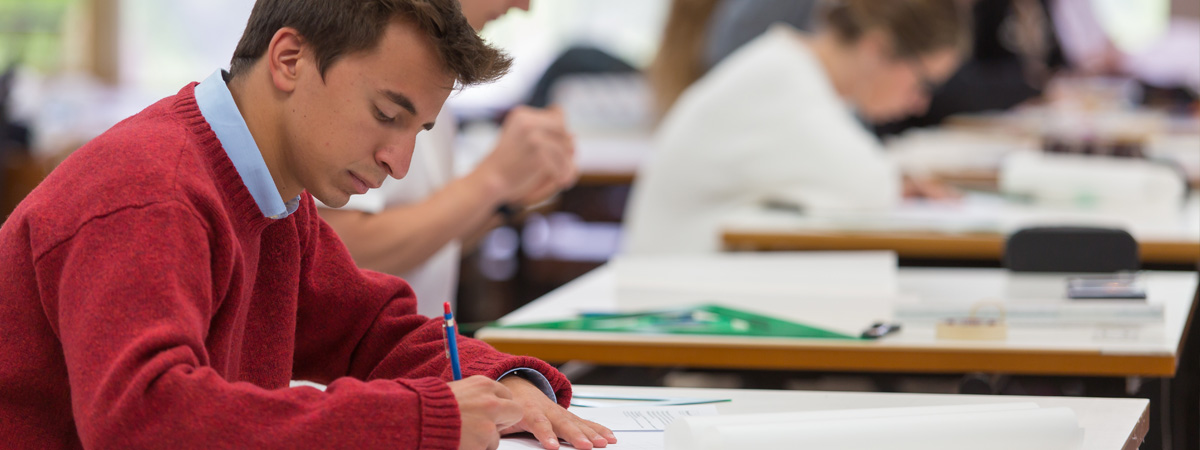 La Escuela de Arquitectura de la Universidad de Navarra ha asumido, desde sus inicios, un compromiso con la calidad de las enseñanzas que imparte