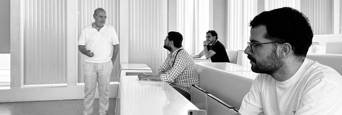 Los estudiantes del Máster en Teoría y Diseño Arquitectónico (MTDA) inician el curso con un workshop en Granada