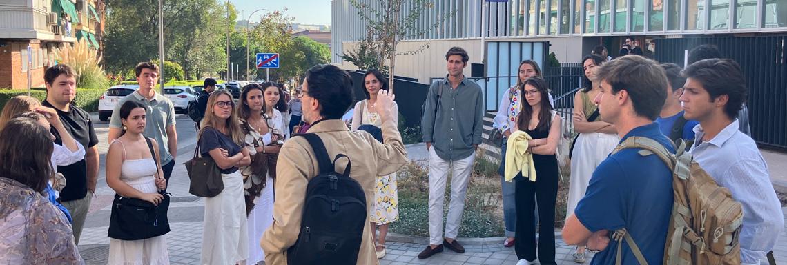 Con los ojos en la Biblioteca de los Mil Soles