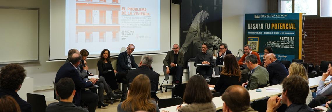 En medios: una mesa redonda celebrada en la Escuela de Arquitectura reflexiona sobre el problema de la vivienda