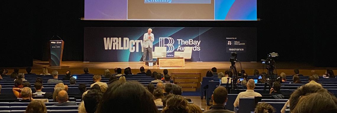 Los alumnos de 4º y 5º curso de Arquitectura asisten al evento WRLDCTY &amp; The Bay Awards Summit