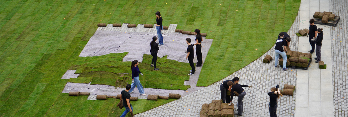 Second-year architecture students transform the Baluarte " place "