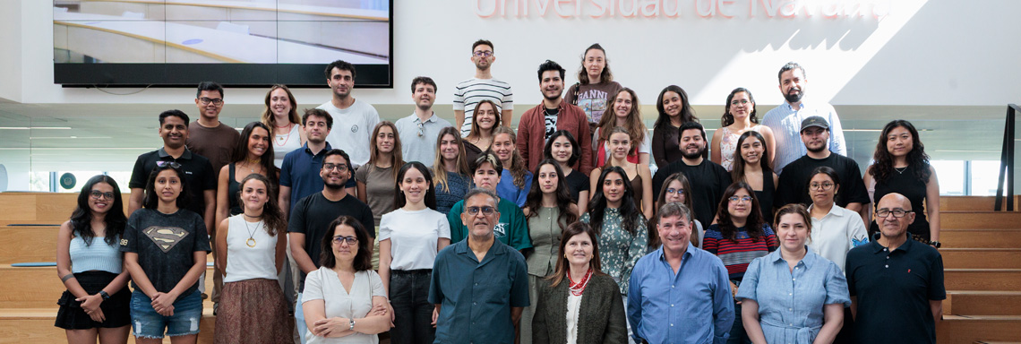 Students in Master's Degree  management Building design  management explore biophilic and bioclimatic architecture at the Biblioteca de los Mil Soles and Infinito Delicias
