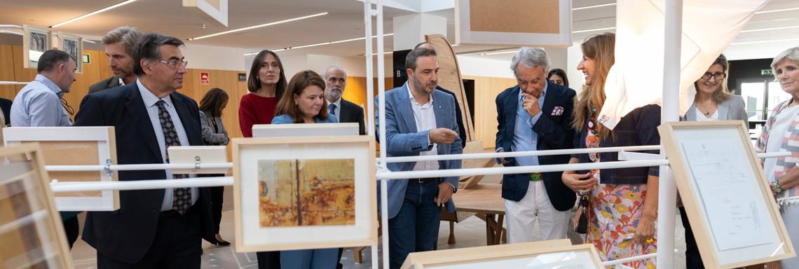 presentation of the Chair Madera Onesta and the exhibition 'Perpetuum Mobile' by EMBT Architects-Benedetta Tagliabue and the Enric Miralles Foundation.