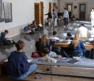 A project professor byprofessor from the School of Architecture wins an award at the Innova Forum