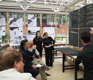 Los alumnos de 5º de Arquitectura defienden sus propuestas para un campus universitario en La Palma