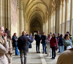 The students of Master's Degree from postgraduate program in Madrid visit the campus in Pamplona.