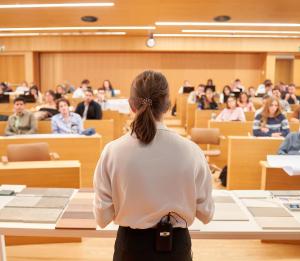 Saltoki visit the headquarters of postgraduate program and offers a workshop to the students of Master's Degree of the School in Madrid.