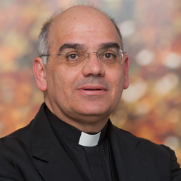 Dr.  Gerardo Núñez