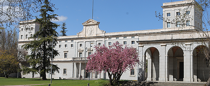 Universidad de Navarra Universidad de Navarra