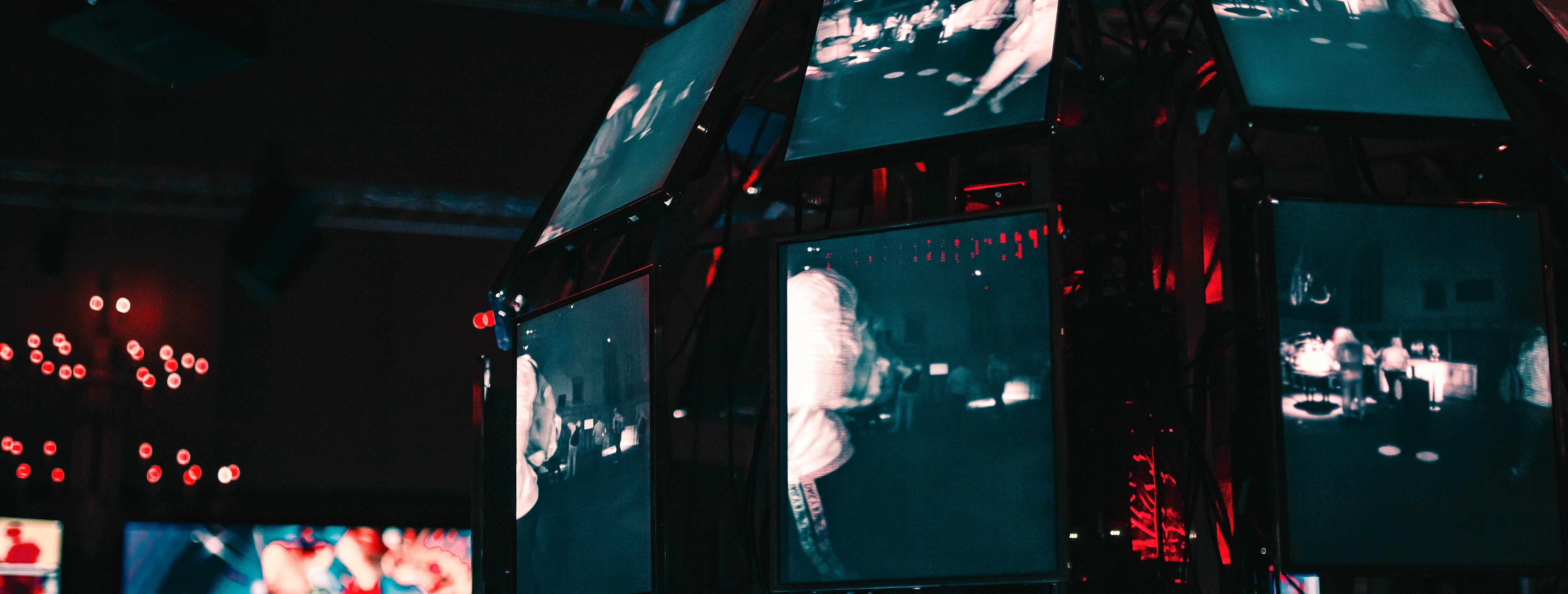 El uso de smartphones y ordenadores aumenta entre los más interesados por las noticias