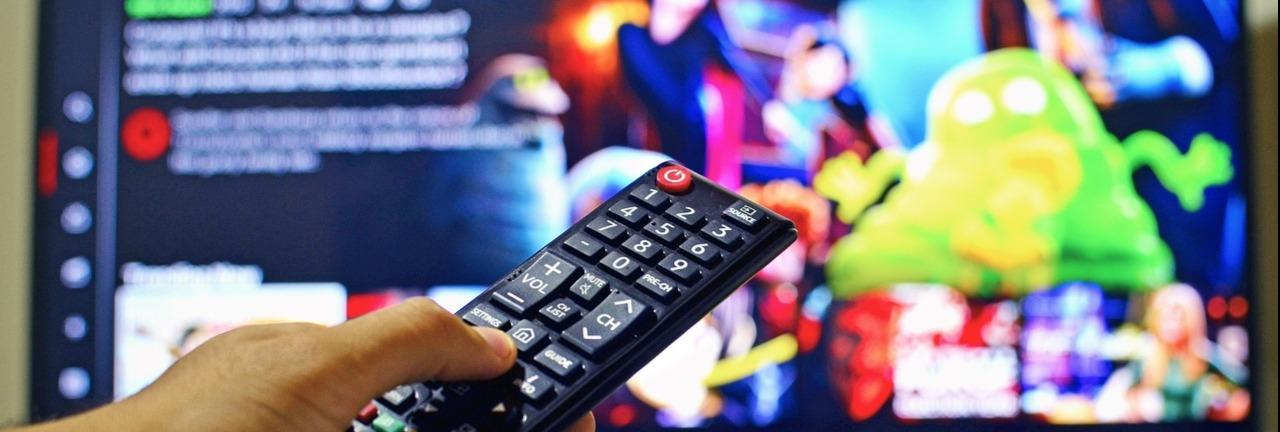 El 64% de la audiencia consume semanalmente vídeos informativos breves y el 46% ve directos en streaming o vídeos largos
