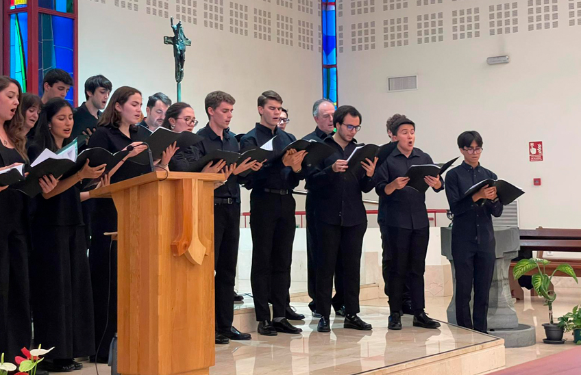 El Coro de Tecnun estrenó su himno en el concierto de primavera
