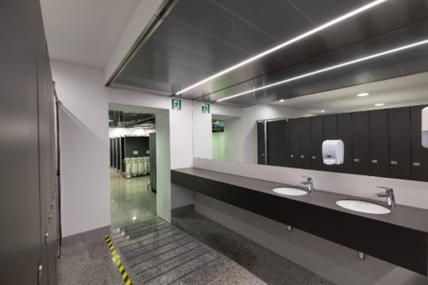 Vestuarios y back office sótano